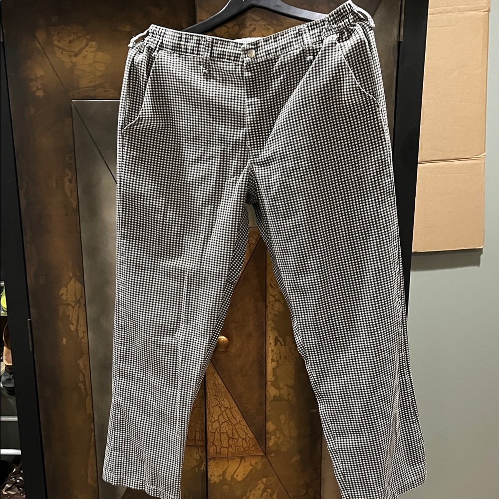 Men's Checkered houndstooth chef pants in Black and White